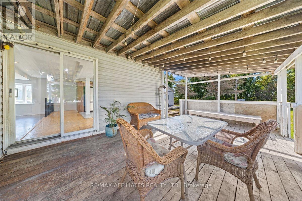 1580 County 2 Road, Alfred And Plantagenet, Ontario  K0B 1C0 - Photo 32 - X12406150