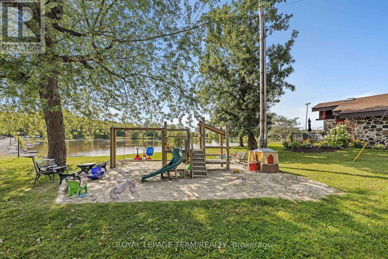 4 - 2890 Presquile Road, Alfred And Plantagenet, Ontario  K0B 1J0 - Photo 34 - X12406170