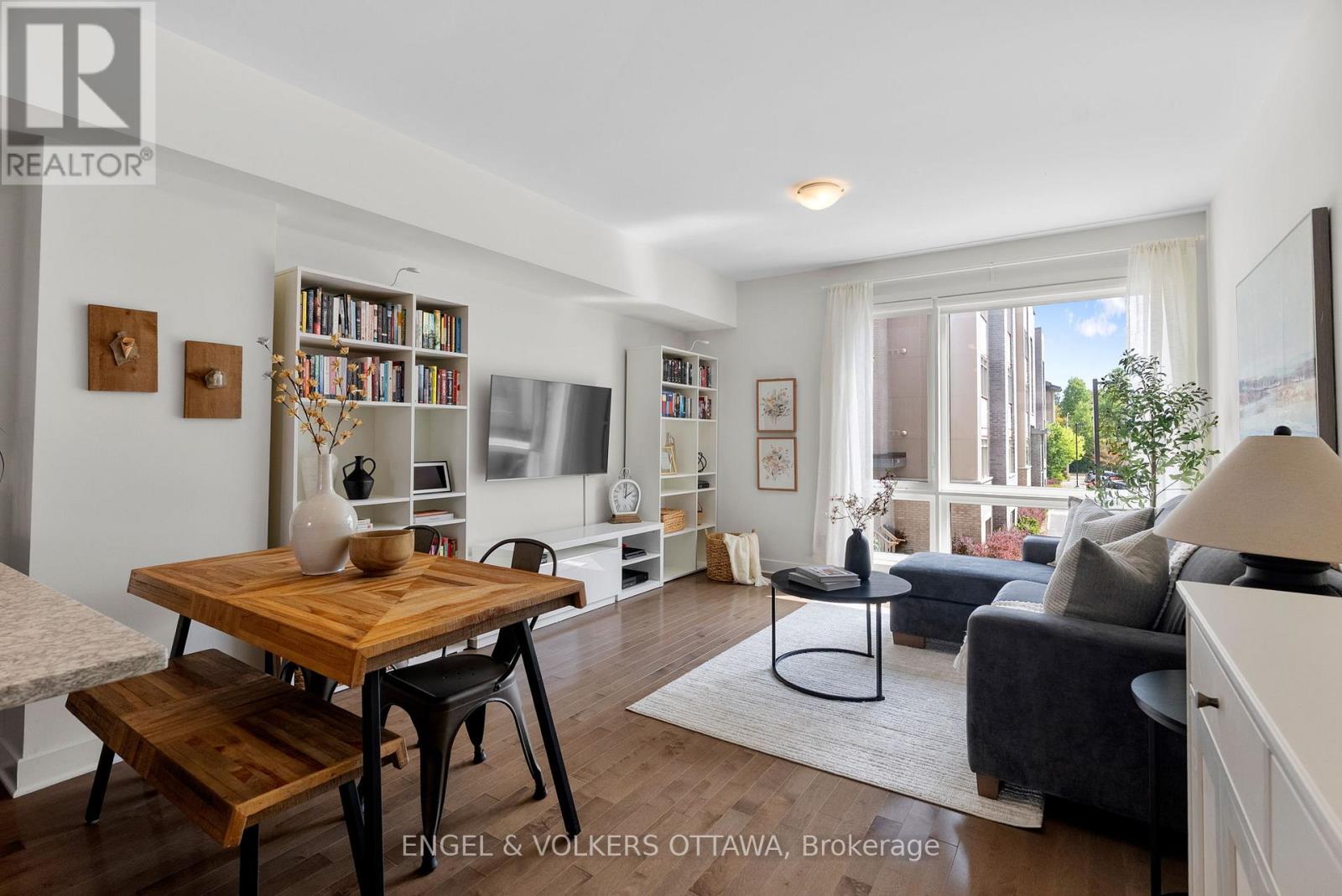 602 Terravita Private, Ottawa, Ontario  K1V 2R9 - Photo 11 - X12406213