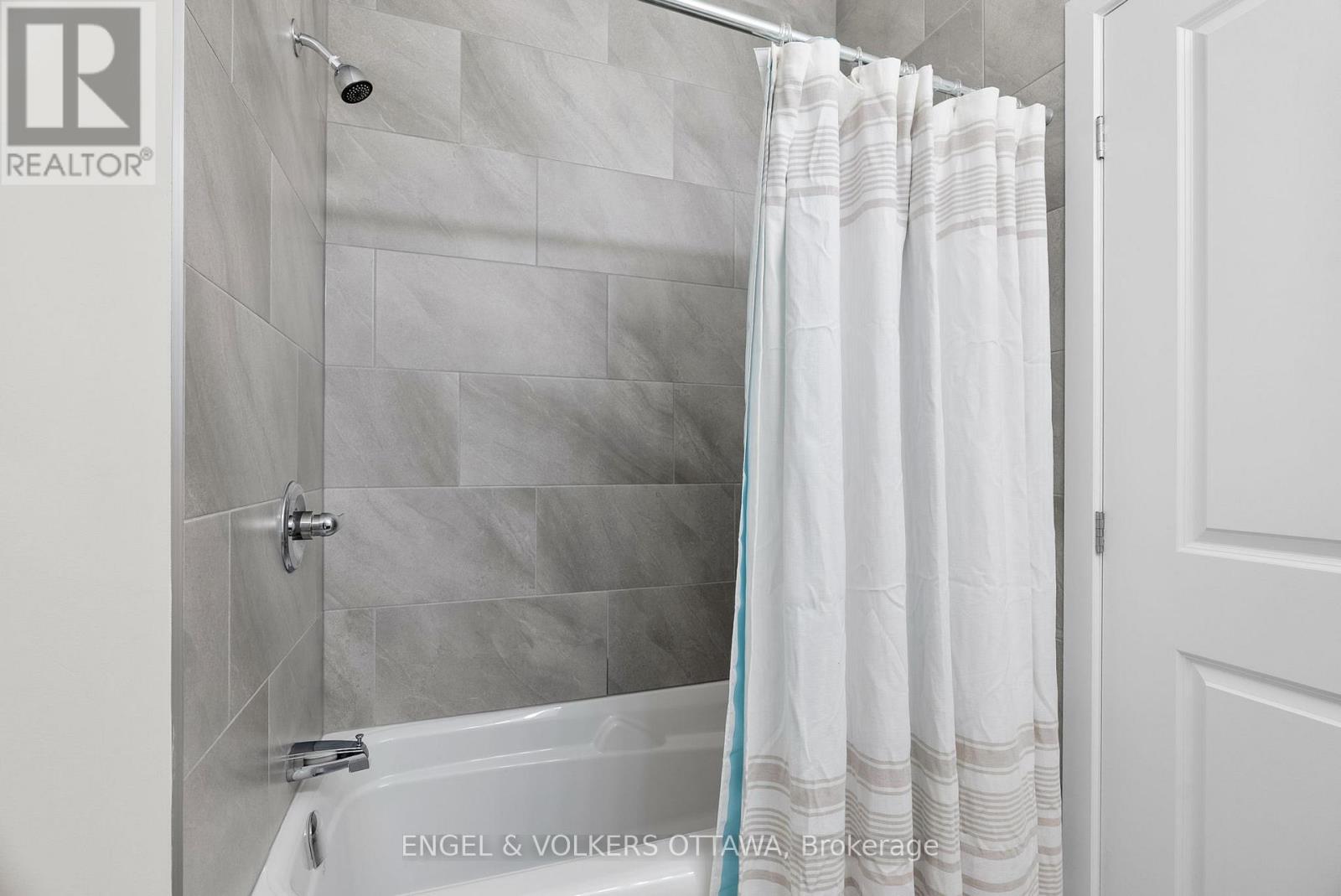 602 Terravita Private, Ottawa, Ontario  K1V 2R9 - Photo 32 - X12406213