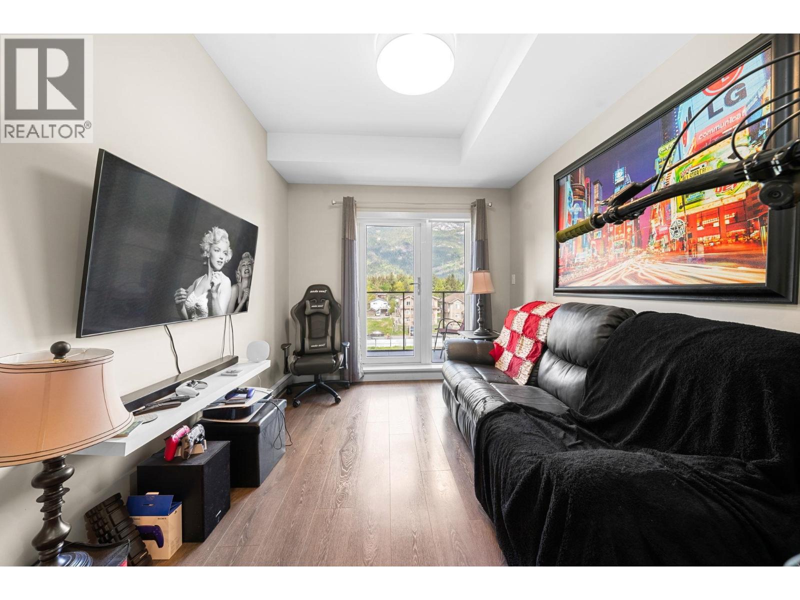411 38033 Second Avenue, Squamish, British Columbia  V8B 0C4 - Photo 9 - R3048275