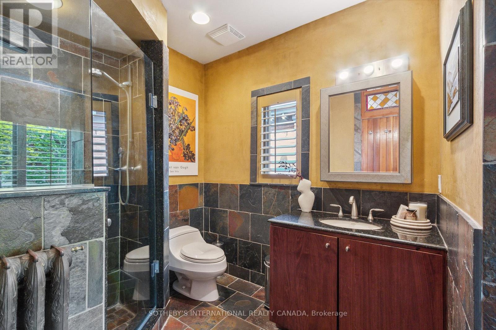 52 Nina Street, Toronto (Casa Loma), Ontario  M5R 1Z4 - Photo 20 - C12406032