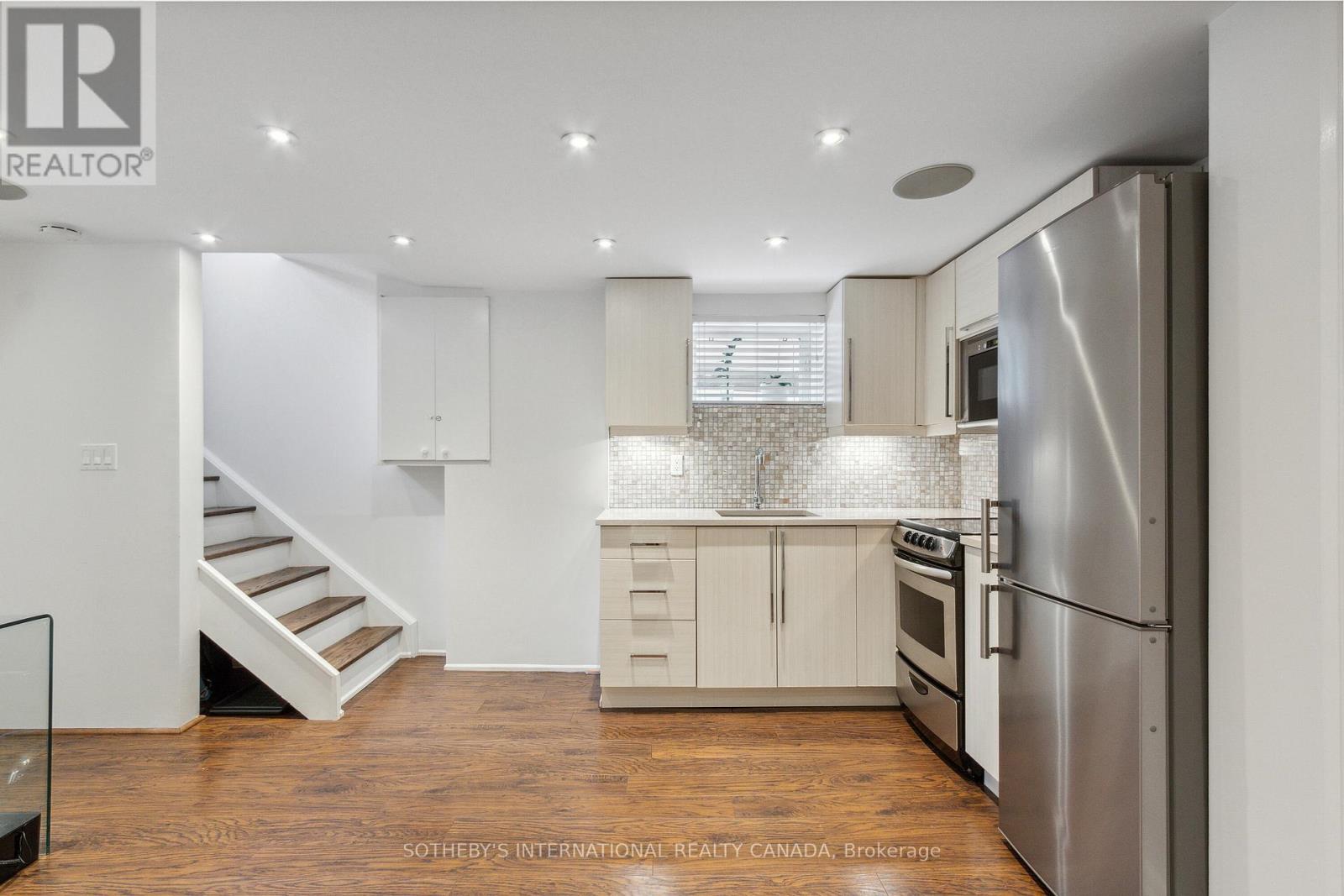 52 Nina Street, Toronto (Casa Loma), Ontario  M5R 1Z4 - Photo 28 - C12406032