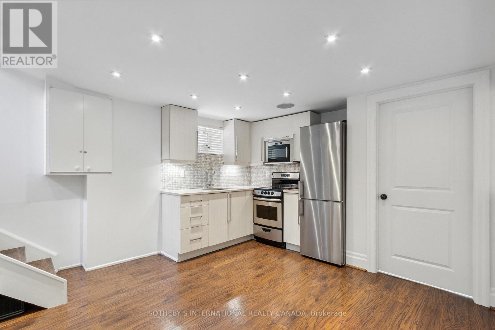 52 Nina Street, Toronto (Casa Loma), Ontario  M5R 1Z4 - Photo 29 - C12406032