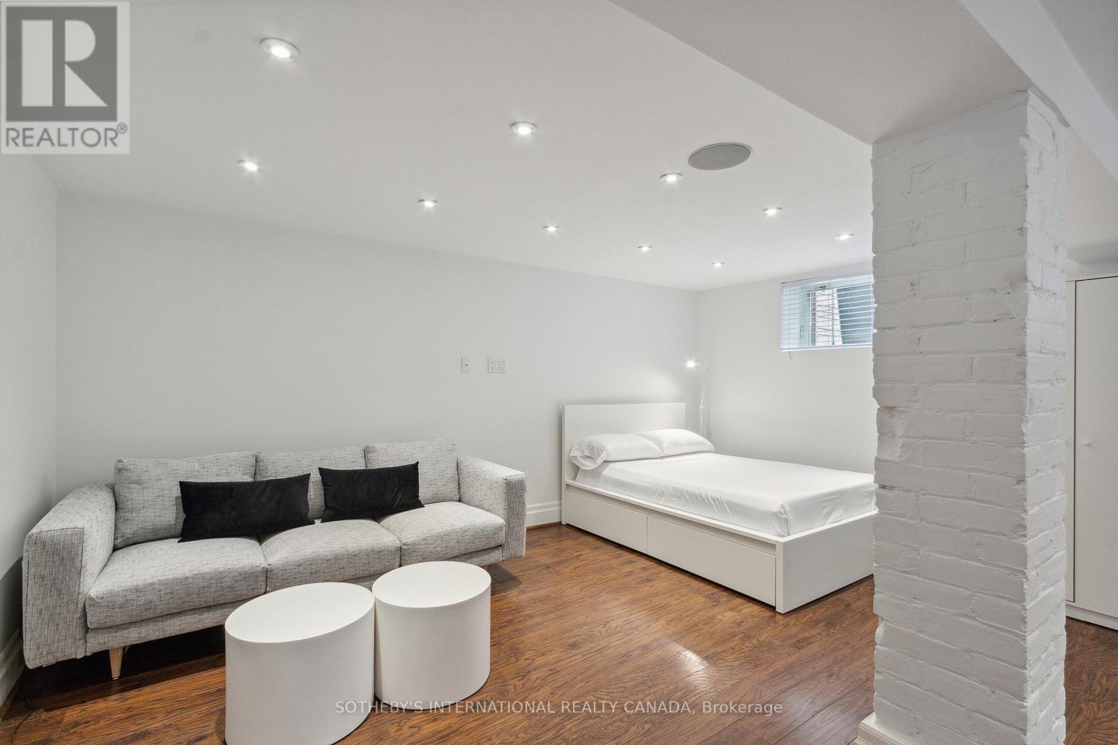52 Nina Street, Toronto (Casa Loma), Ontario  M5R 1Z4 - Photo 31 - C12406032
