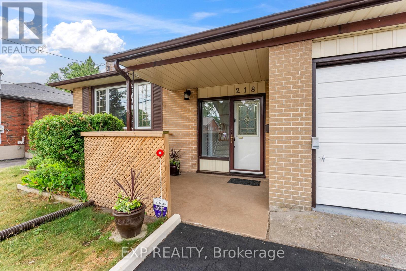 218 Farley Avenue, Belleville, Ontario  K8N 4L5 - Photo 3 - X12406152