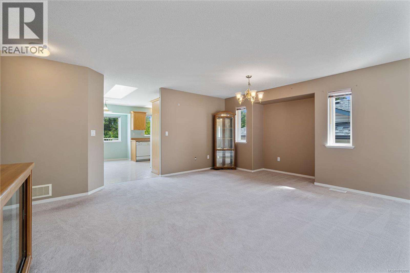 5213 Fox Pl, Nanaimo, British Columbia  V9T 6K5 - Photo 4 - 1013999