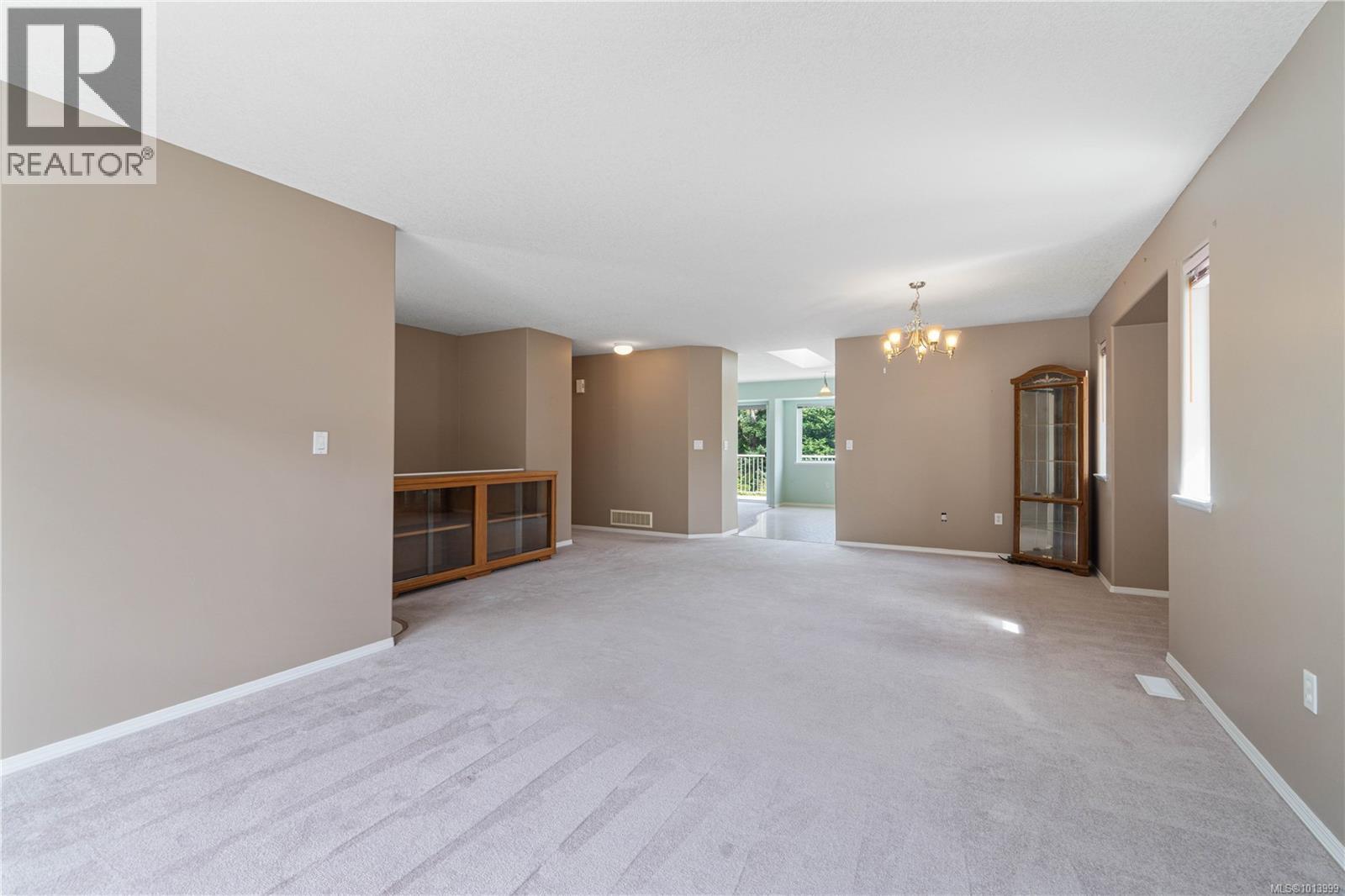 5213 Fox Pl, Nanaimo, British Columbia  V9T 6K5 - Photo 5 - 1013999
