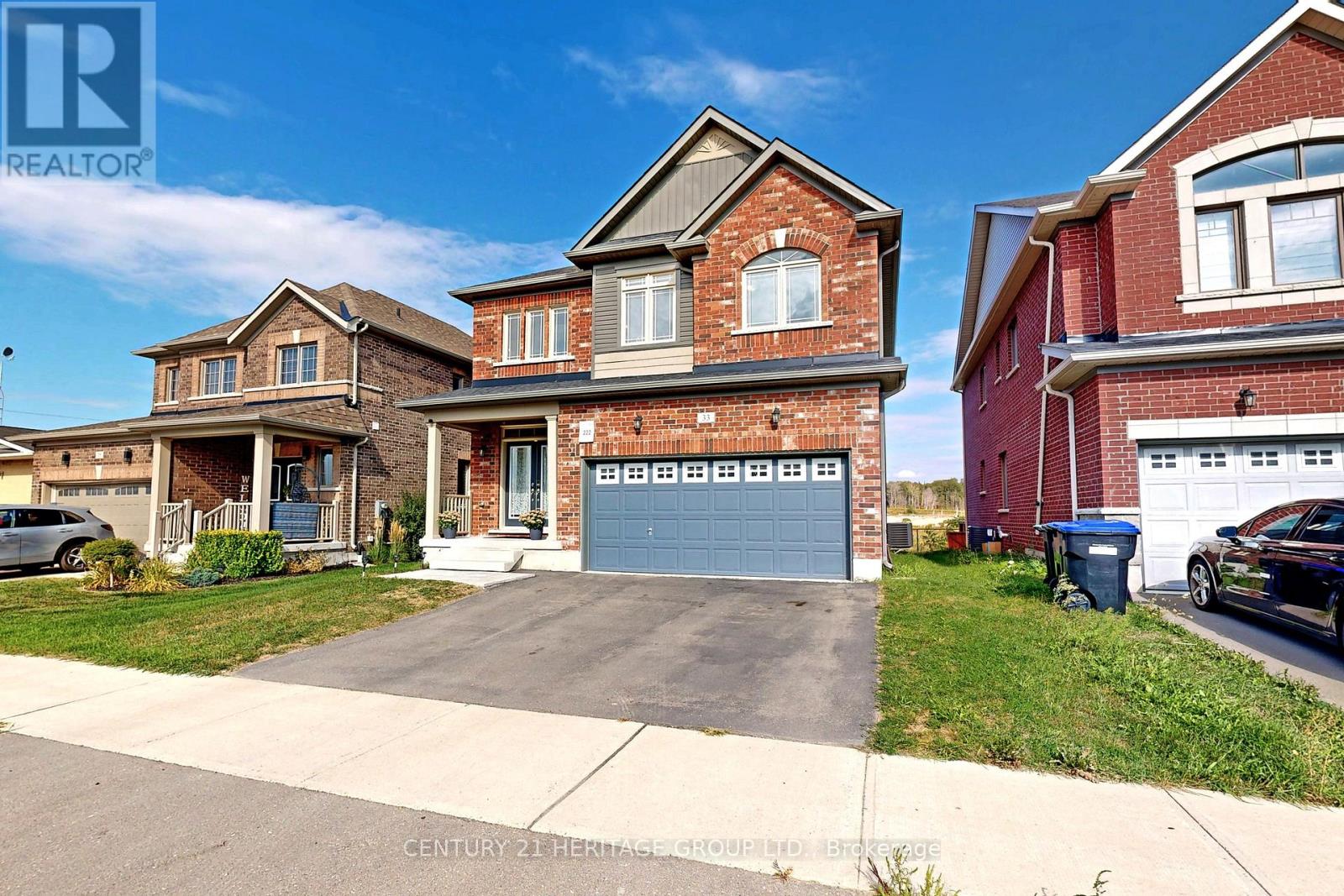 33 Lorne Thomas Place, New Tecumseth, Ontario  L9R 0T8 - Photo 3 - N12405934