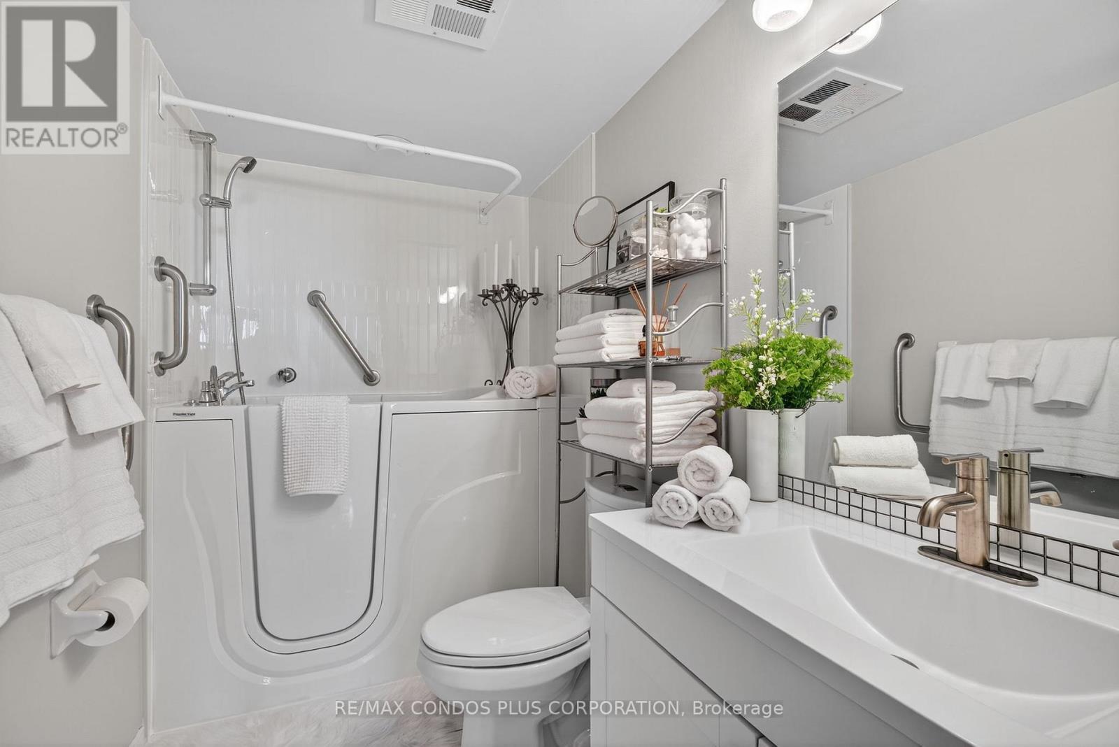 317 - 7373 Martin Grove Road, Vaughan (Vaughan Grove), Ontario  L4L 9K1 - Photo 24 - N12405982