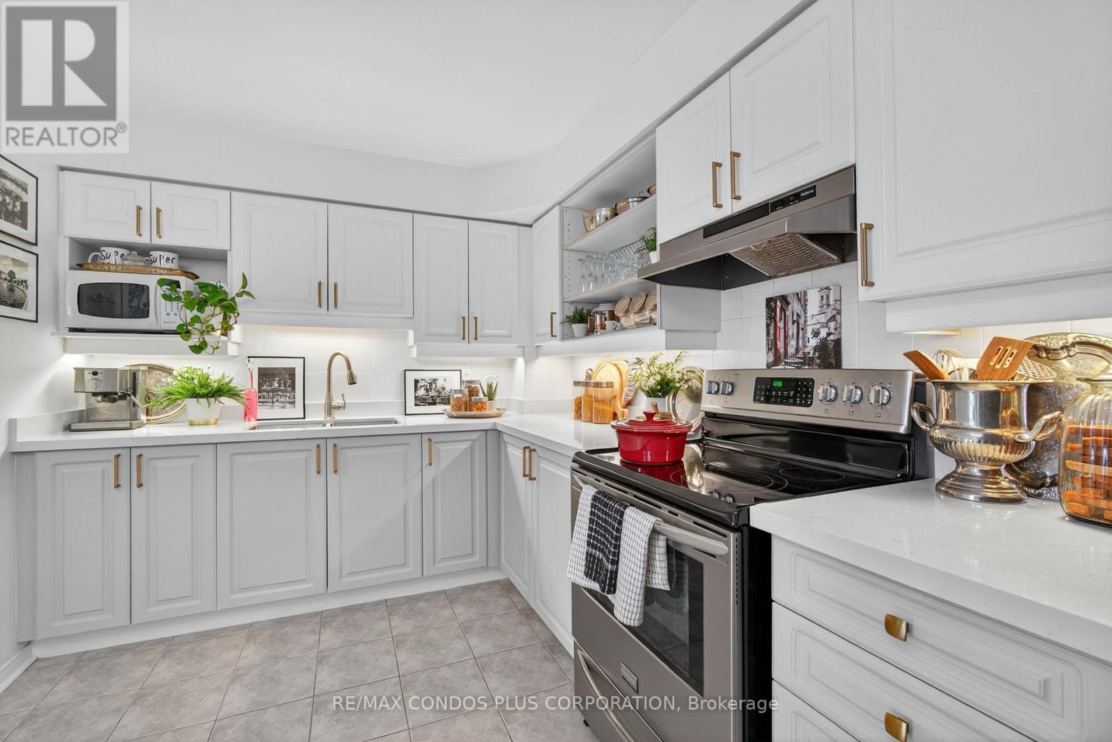 317 - 7373 Martin Grove Road, Vaughan (Vaughan Grove), Ontario  L4L 9K1 - Photo 6 - N12405982