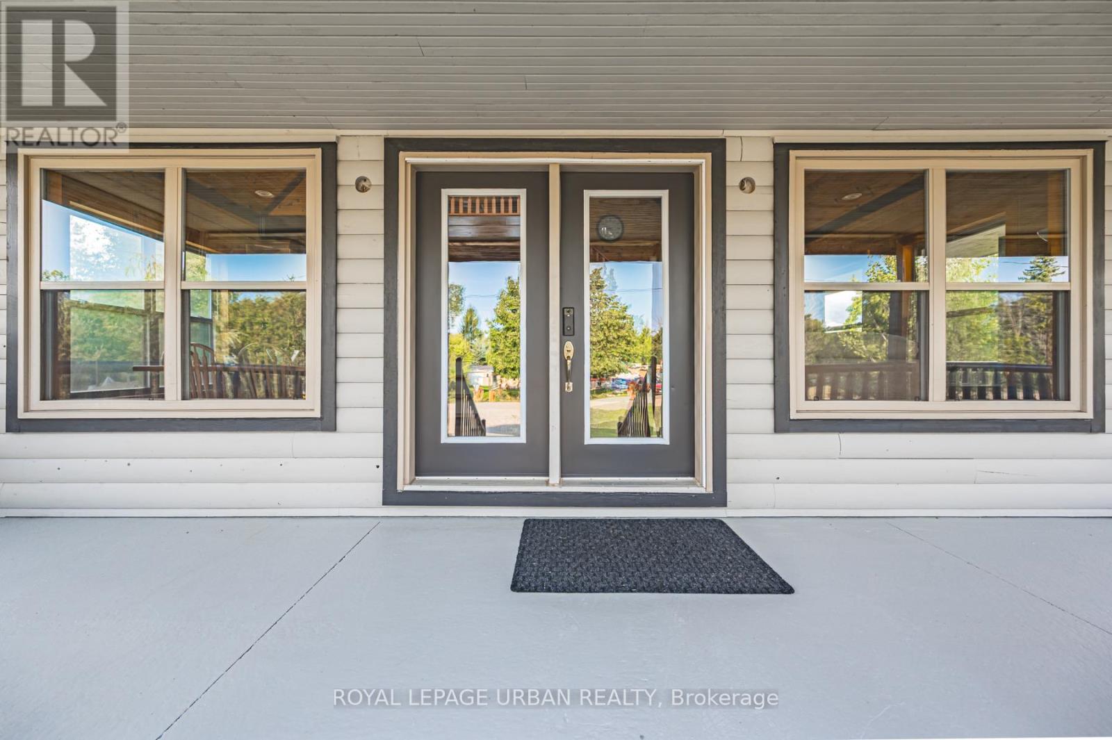756 Rockaway Road, Georgina, Ontario  L0E 1S0 - Photo 4 - N12406012
