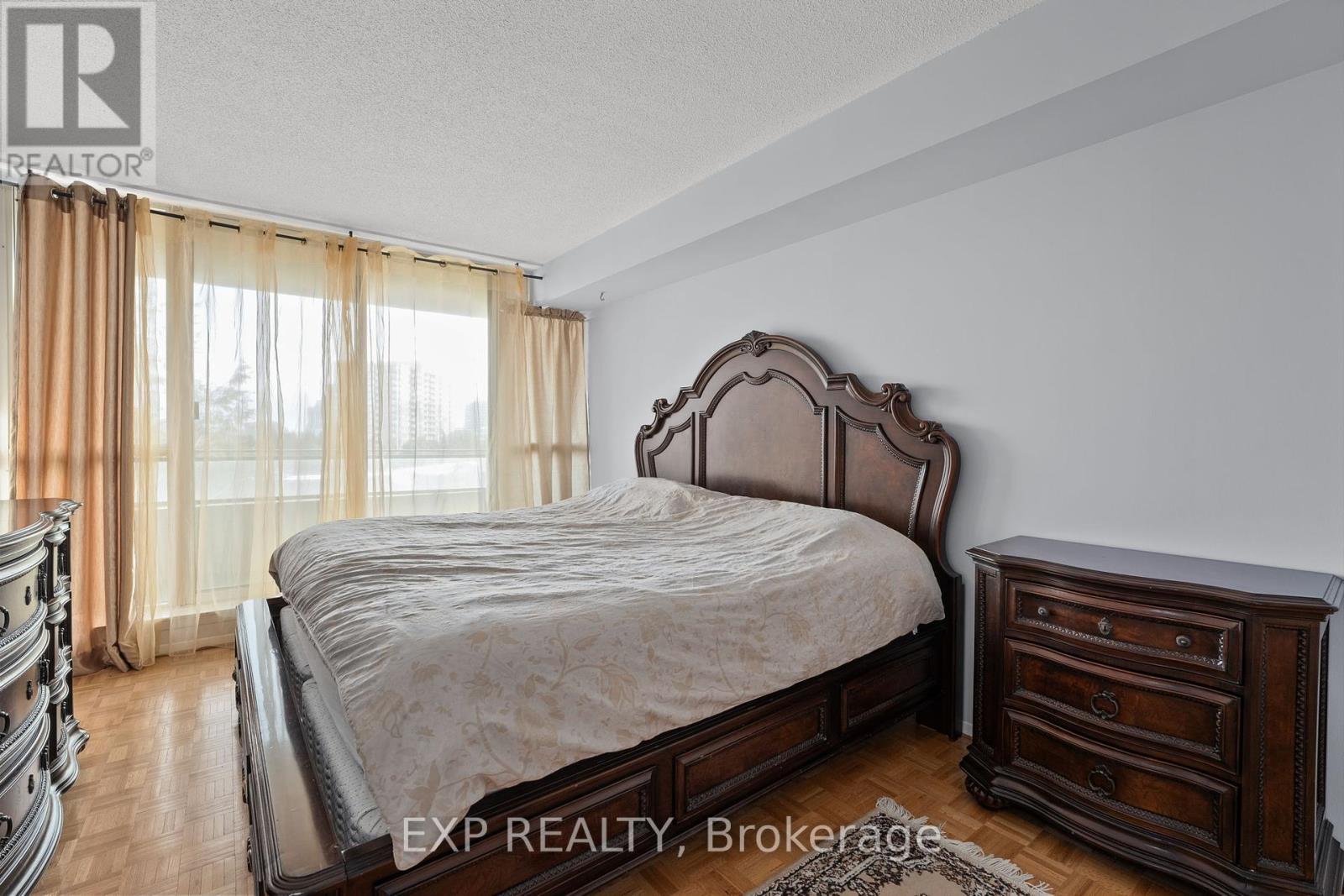521 - 32 Clarissa Drive, Richmond Hill, Ontario  L4C 9R7 - Photo 19 - N12406080
