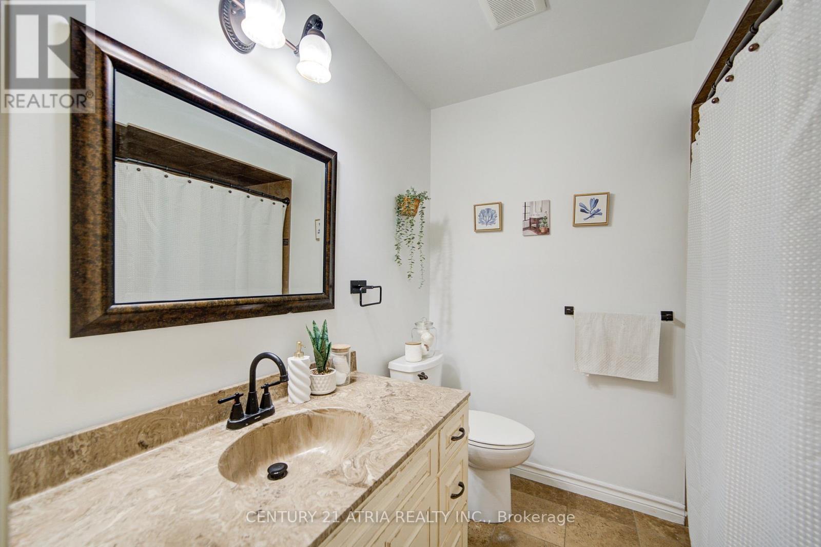 115 Ondrey Street, Bradford West Gwillimbury, Ontario  L3Z 2X1 - Photo 19 - N12406096