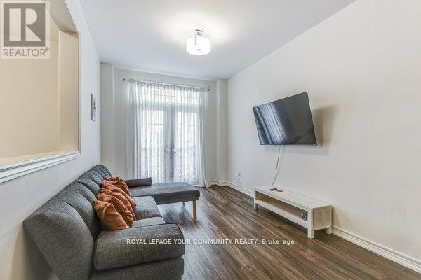 11 - 9205 Bathurst Street, Richmond Hill, Ontario  L4C 0V9 - Photo 11 - N12406103