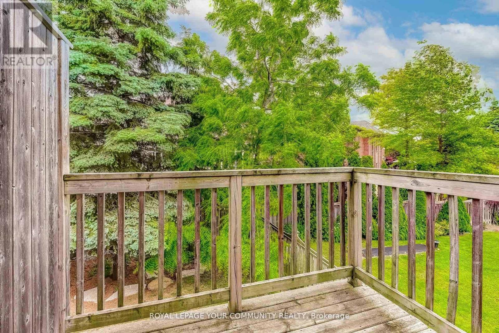 11 - 9205 Bathurst Street, Richmond Hill, Ontario  L4C 0V9 - Photo 24 - N12406103