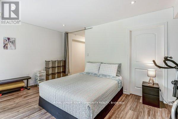 11 - 9205 Bathurst Street, Richmond Hill, Ontario  L4C 0V9 - Photo 43 - N12406103