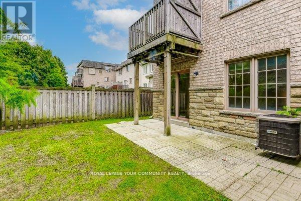 11 - 9205 Bathurst Street, Richmond Hill, Ontario  L4C 0V9 - Photo 45 - N12406103
