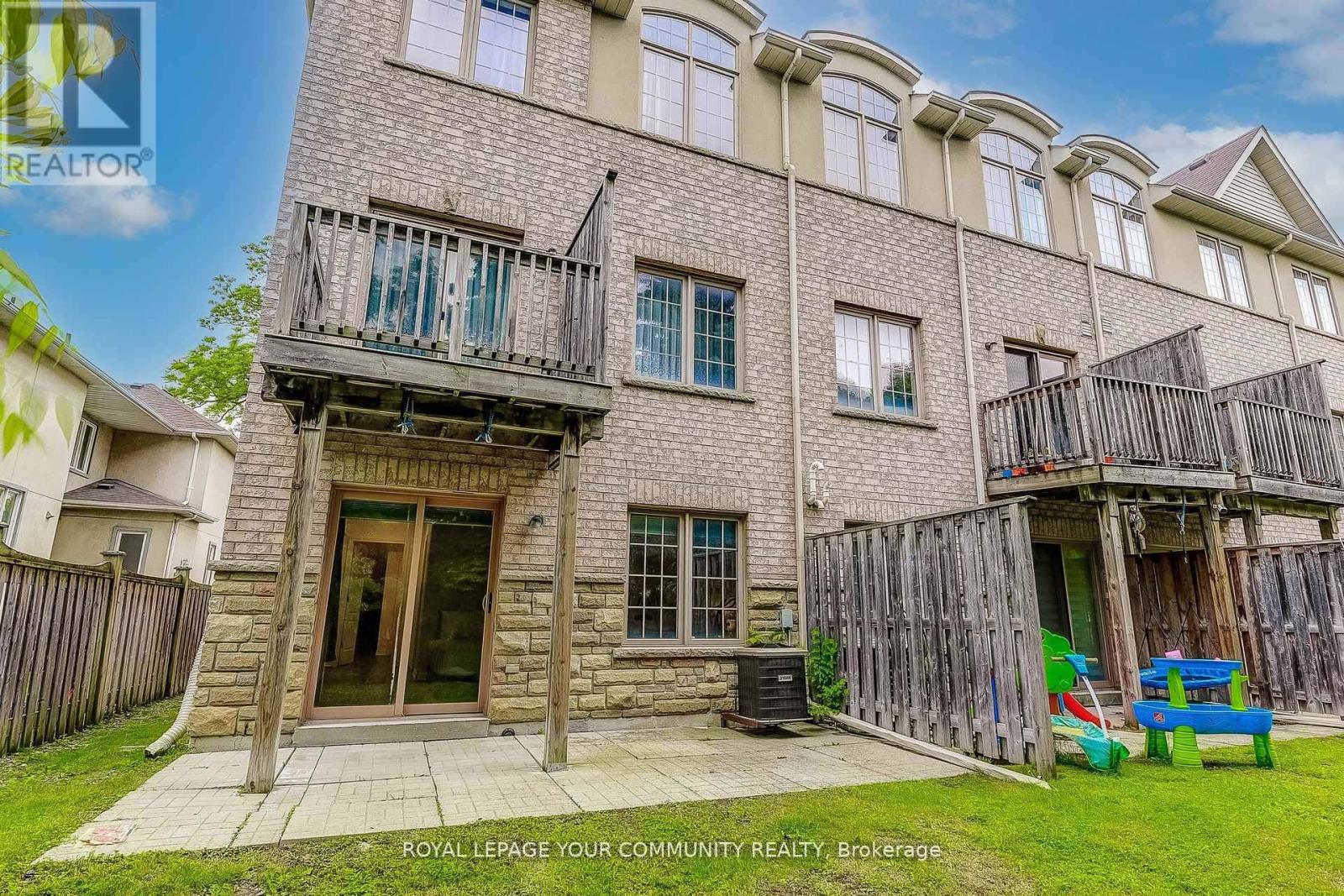 11 - 9205 Bathurst Street, Richmond Hill, Ontario  L4C 0V9 - Photo 47 - N12406103