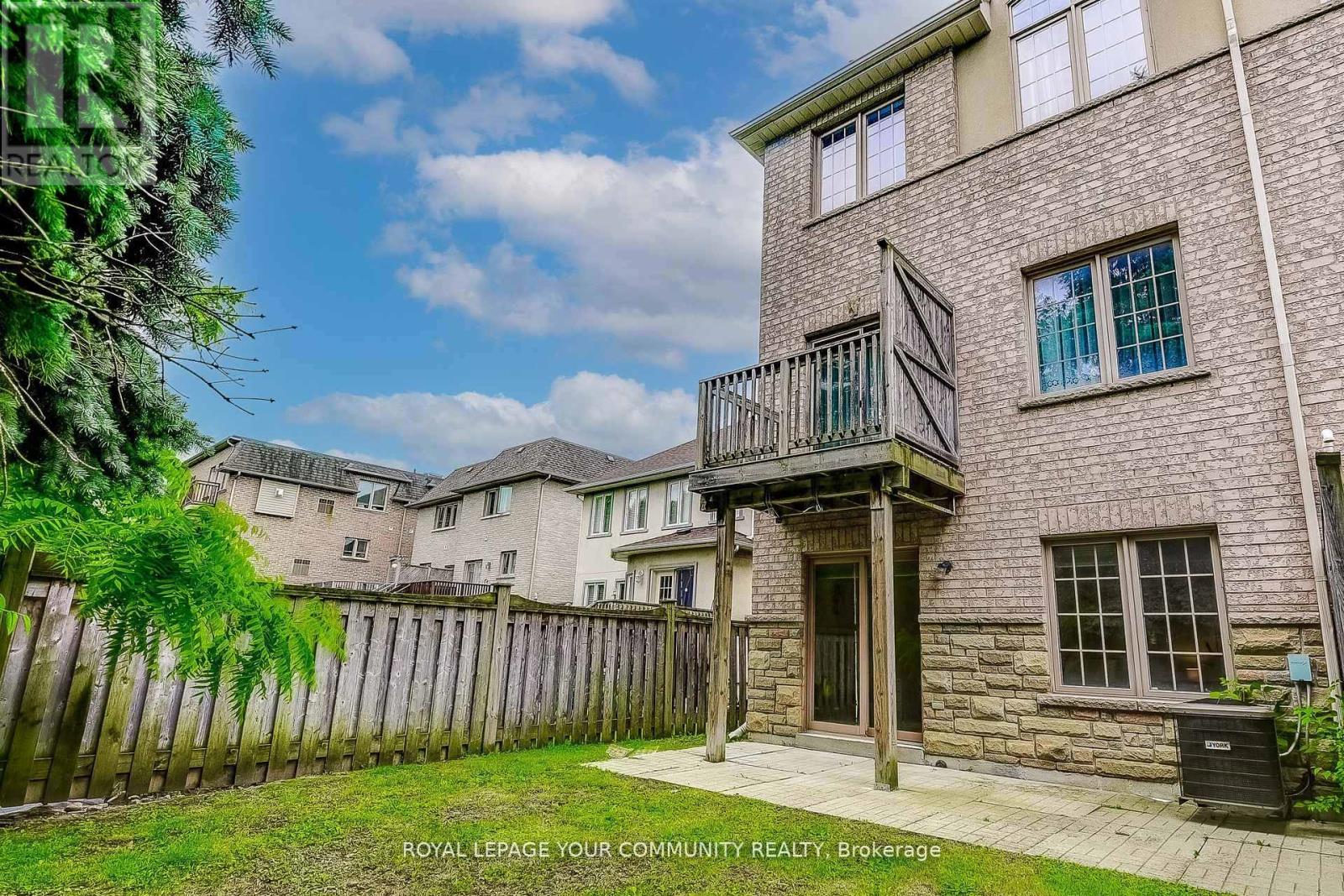 11 - 9205 Bathurst Street, Richmond Hill, Ontario  L4C 0V9 - Photo 48 - N12406103