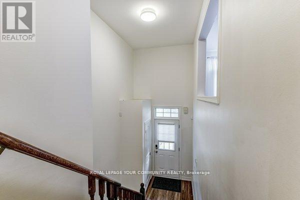 11 - 9205 Bathurst Street, Richmond Hill, Ontario  L4C 0V9 - Photo 9 - N12406103