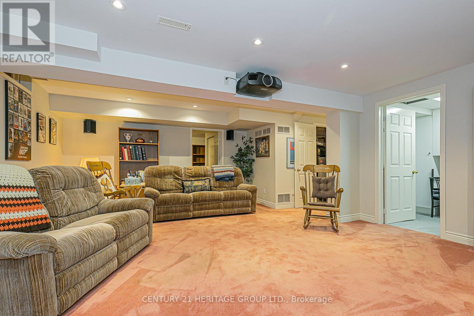 30 Rimmington Drive, Vaughan, Ontario  L4J 6J8 - Photo 18 - N12406106