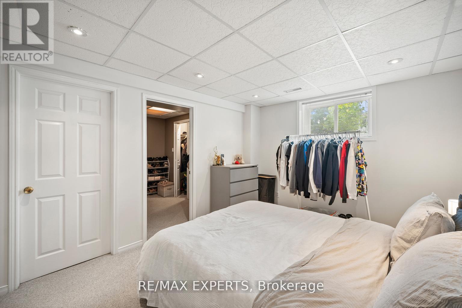 11 Penton Drive, Barrie, Ontario  L4N 7A3 - Photo 22 - S12405951
