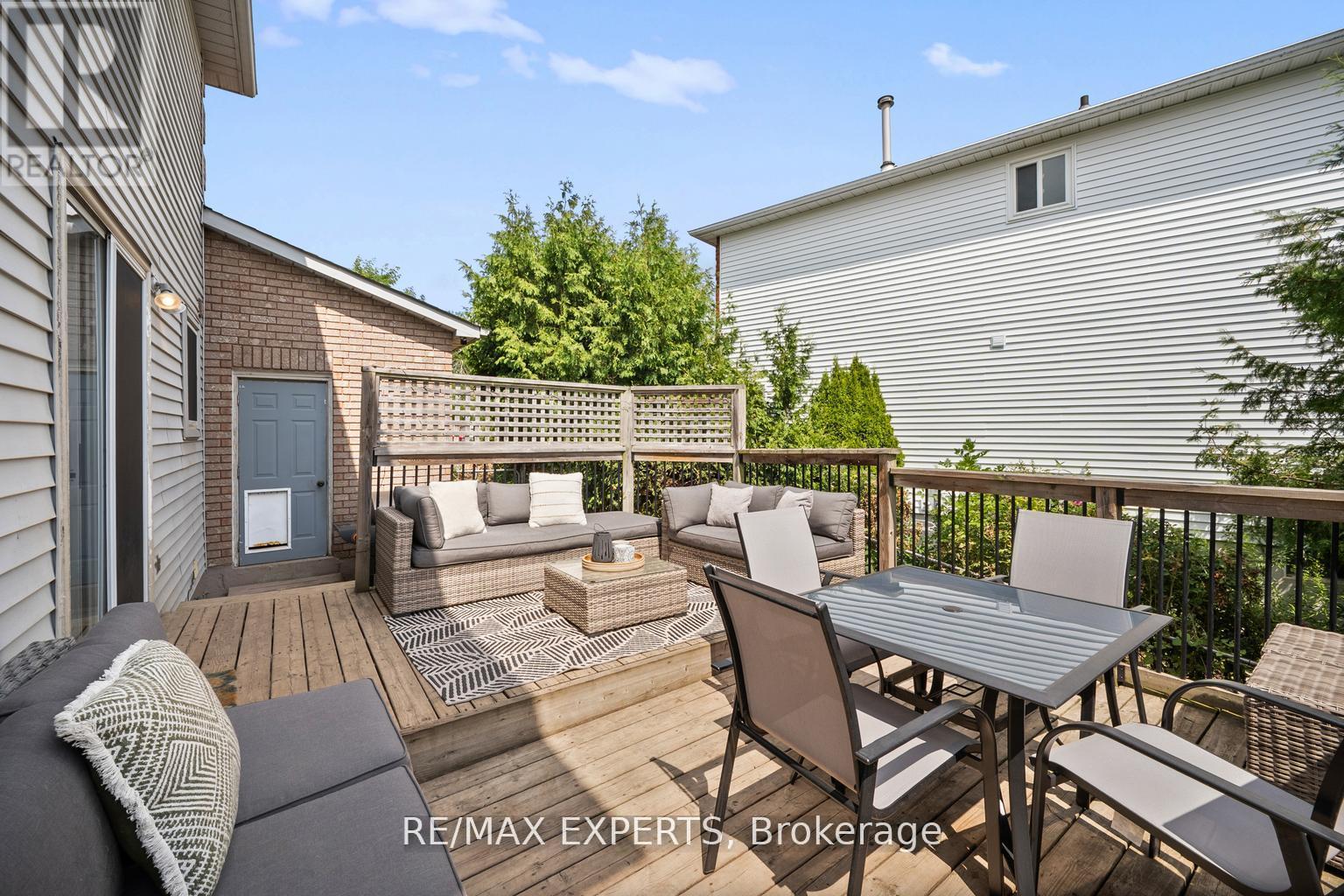 11 Penton Drive, Barrie, Ontario  L4N 7A3 - Photo 25 - S12405951