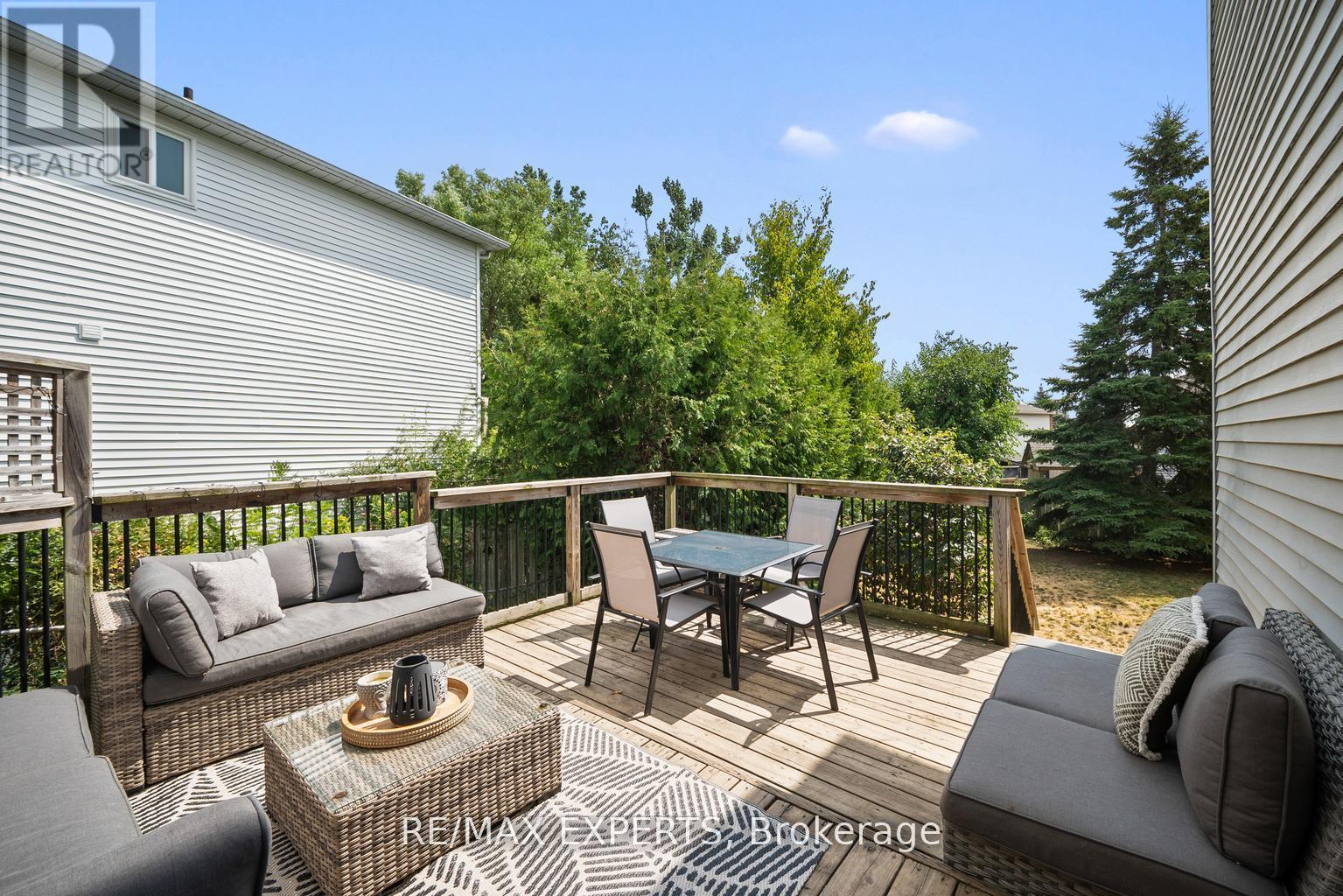 11 Penton Drive, Barrie, Ontario  L4N 7A3 - Photo 26 - S12405951