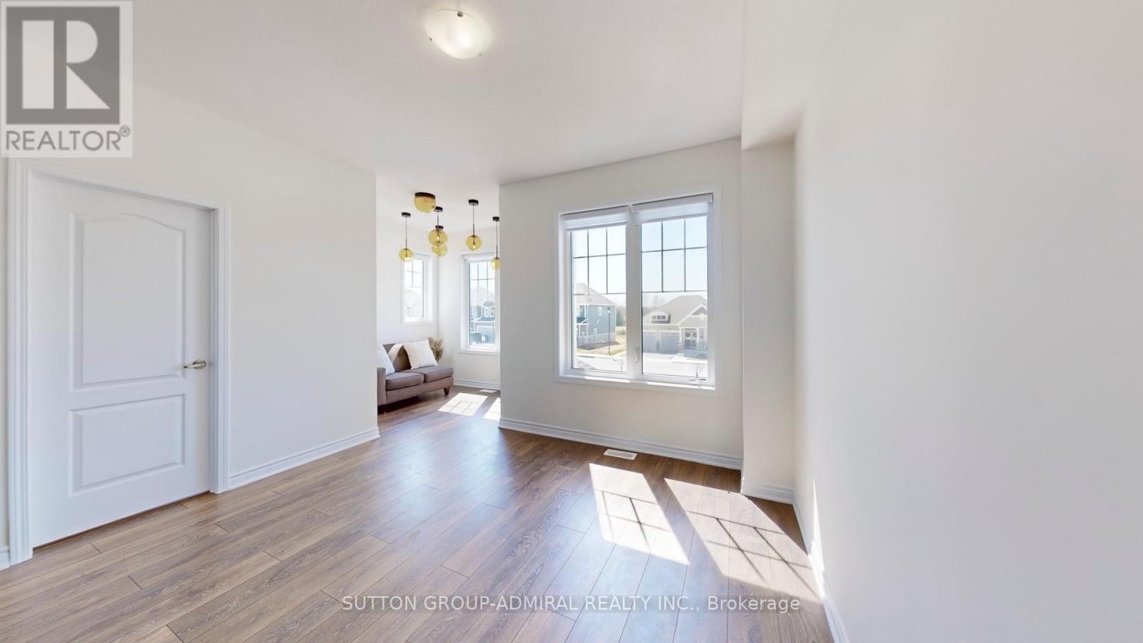 26 Abby Drive, Wasaga Beach, Ontario  L9Z 0K2 - Photo 6 - S12406027