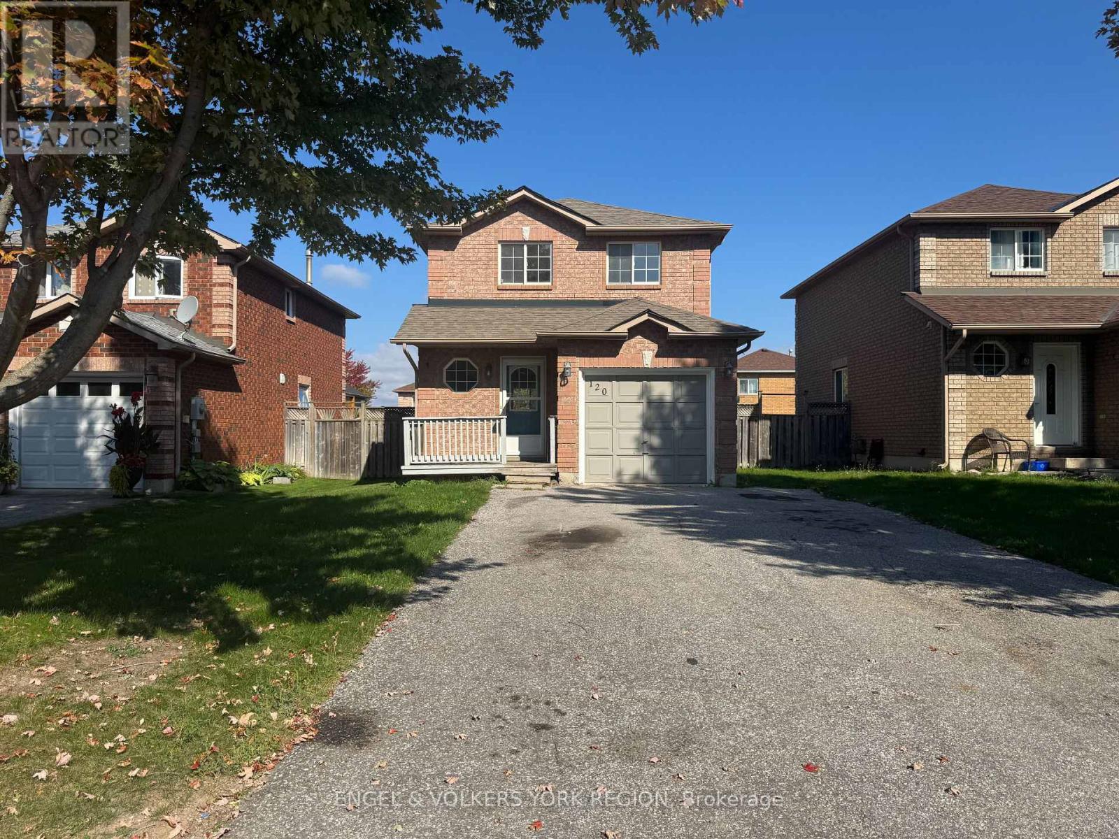 120 NATHAN CRESCENT, Barrie, Ontario