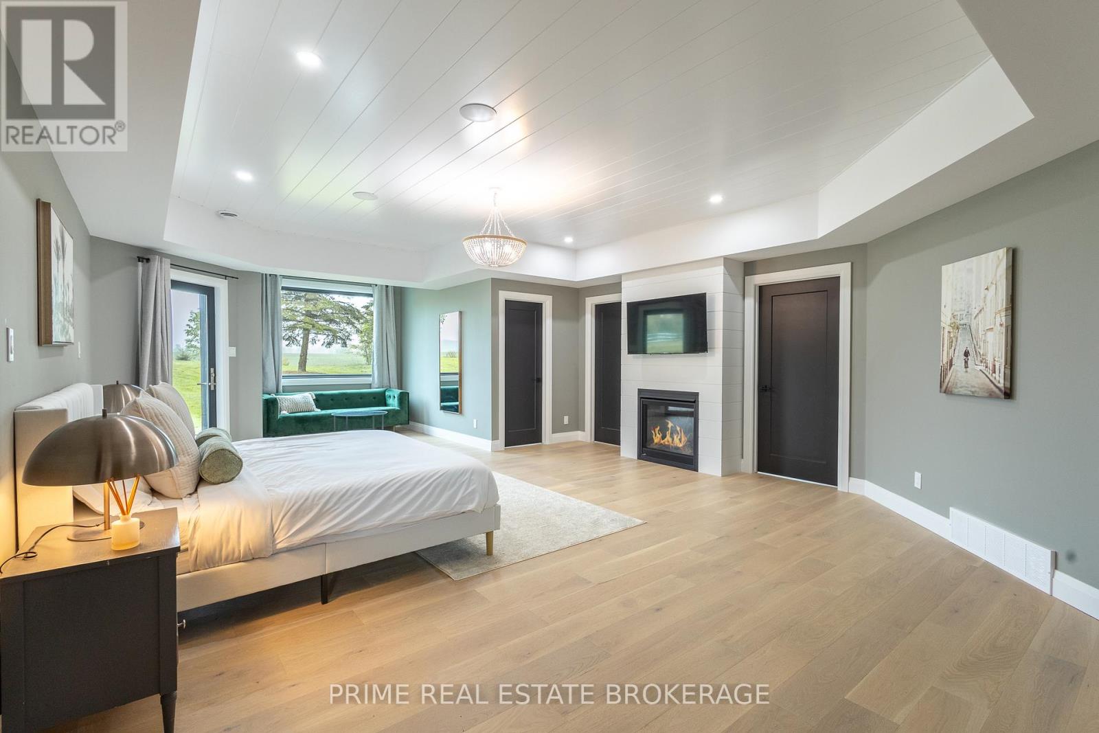 75836 London Rr 1 Road, Bluewater, Ontario  N0M 1J0 - Photo 21 - X12403394