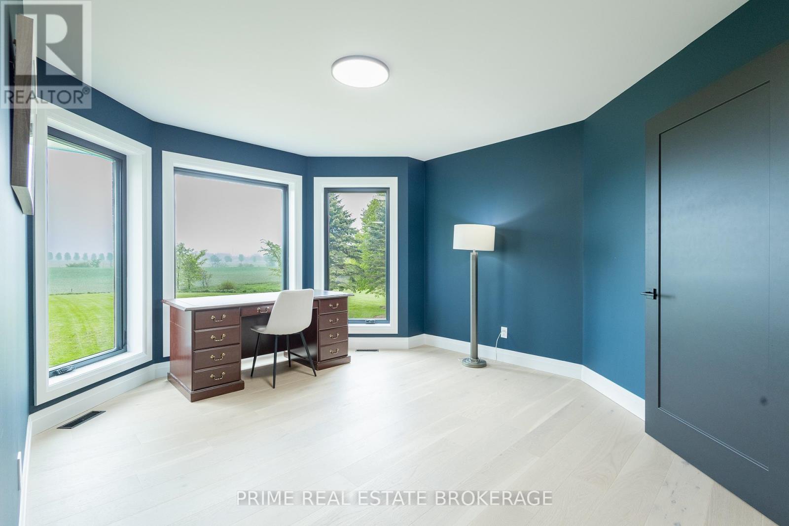 75836 London Rr 1 Road, Bluewater, Ontario  N0M 1J0 - Photo 36 - X12403394