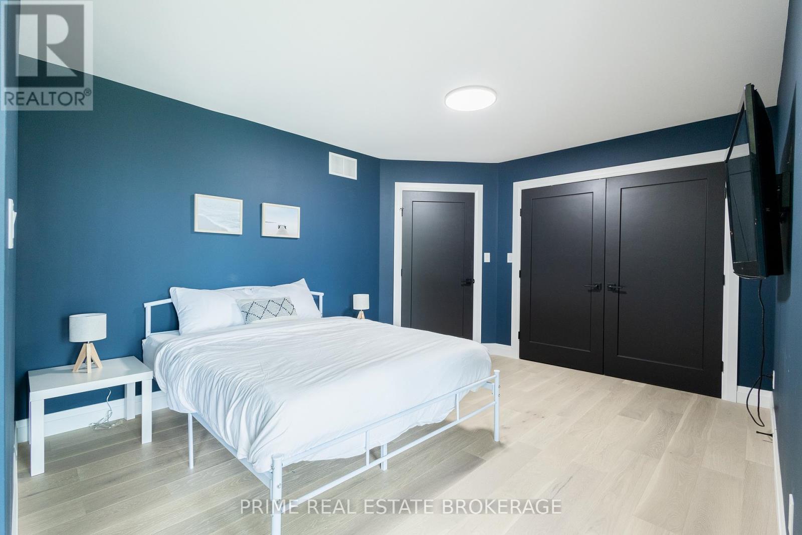 75836 London Rr 1 Road, Bluewater, Ontario  N0M 1J0 - Photo 35 - X12403394