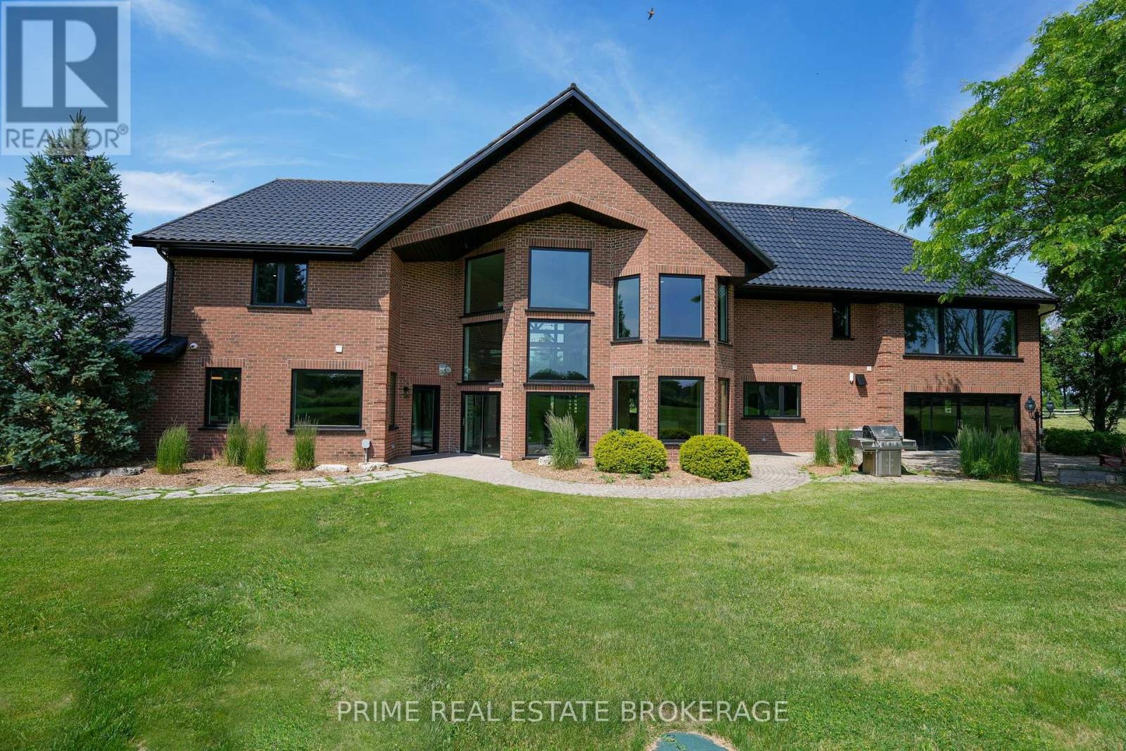 75836 London Rr 1 Road, Bluewater, Ontario  N0M 1J0 - Photo 46 - X12403394