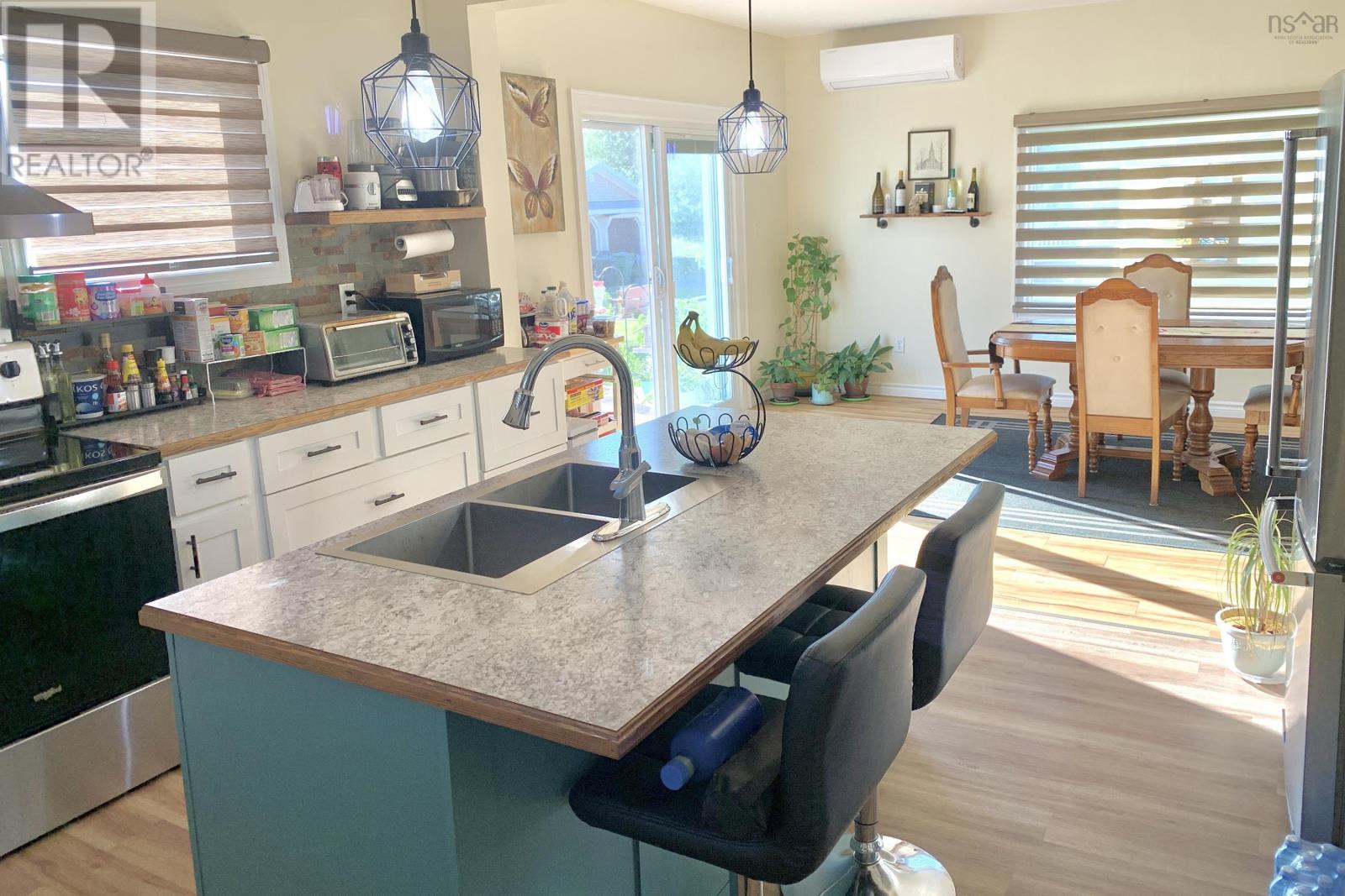 37 Morris Street, Springhill, Nova Scotia  B0M 1X0 - Photo 10 - 202517017