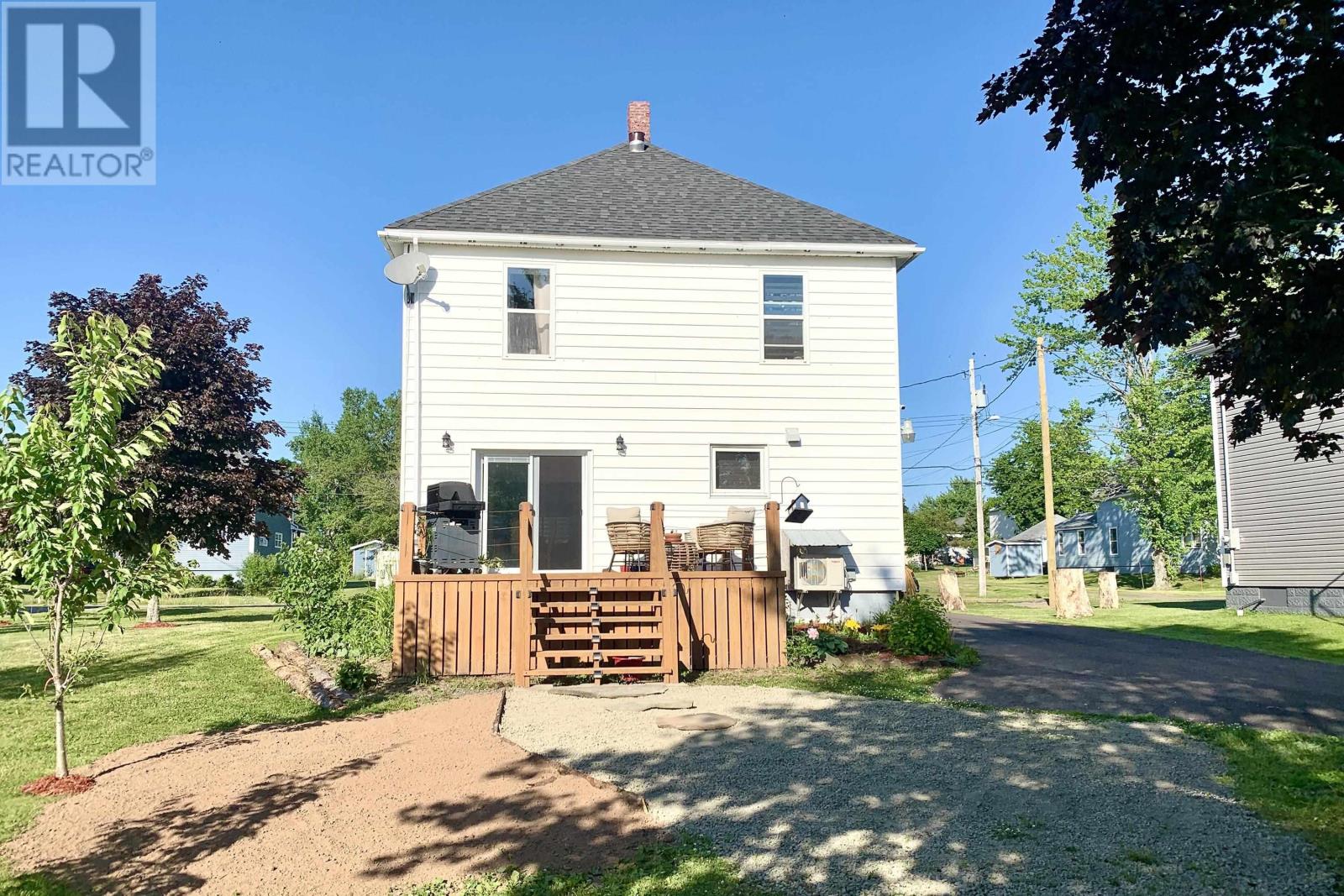 37 Morris Street, Springhill, Nova Scotia  B0M 1X0 - Photo 7 - 202517017