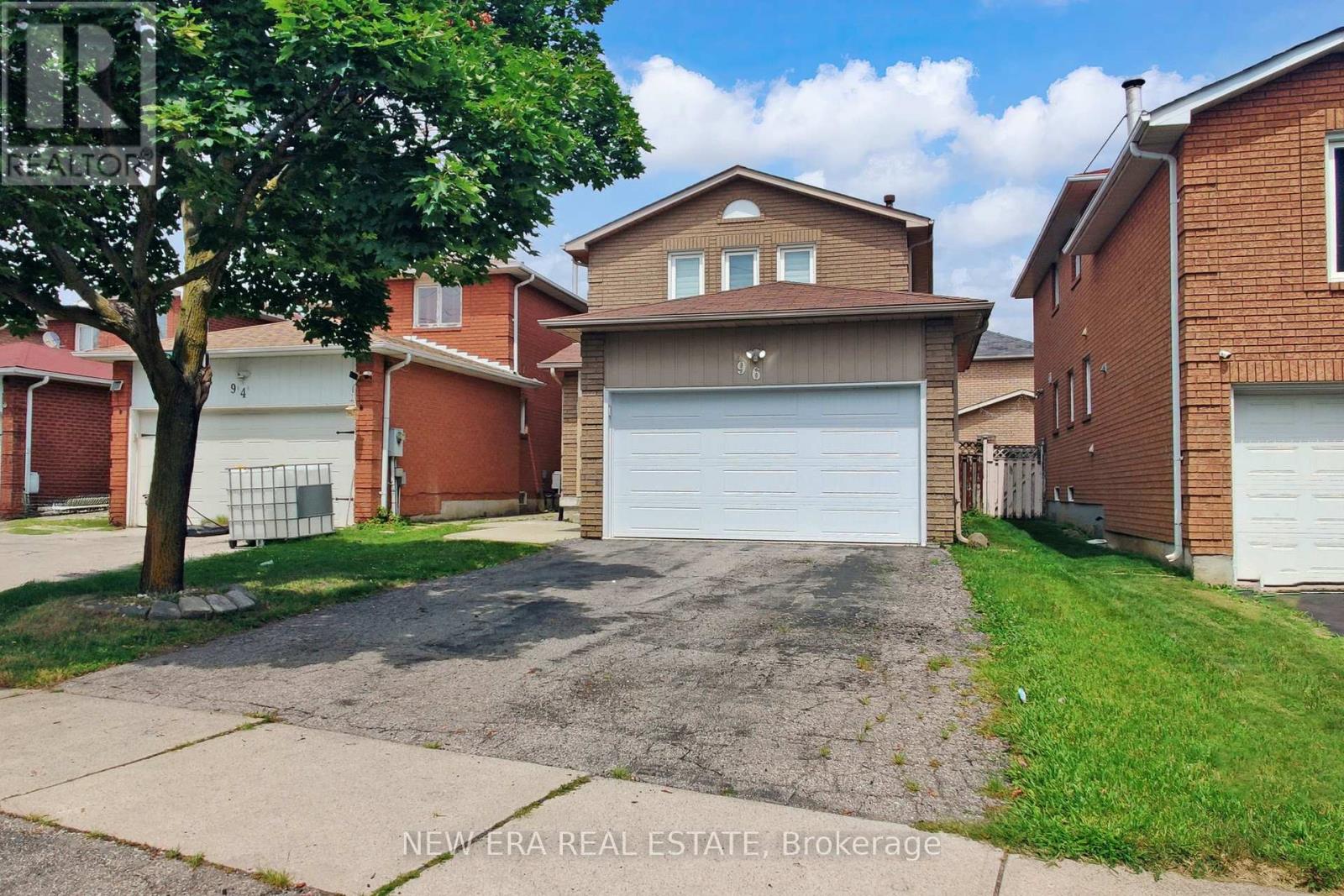 96 Toba Crescent, Brampton (Heart Lake), Ontario  L6Z 4R8 - Photo 11 - W12405957