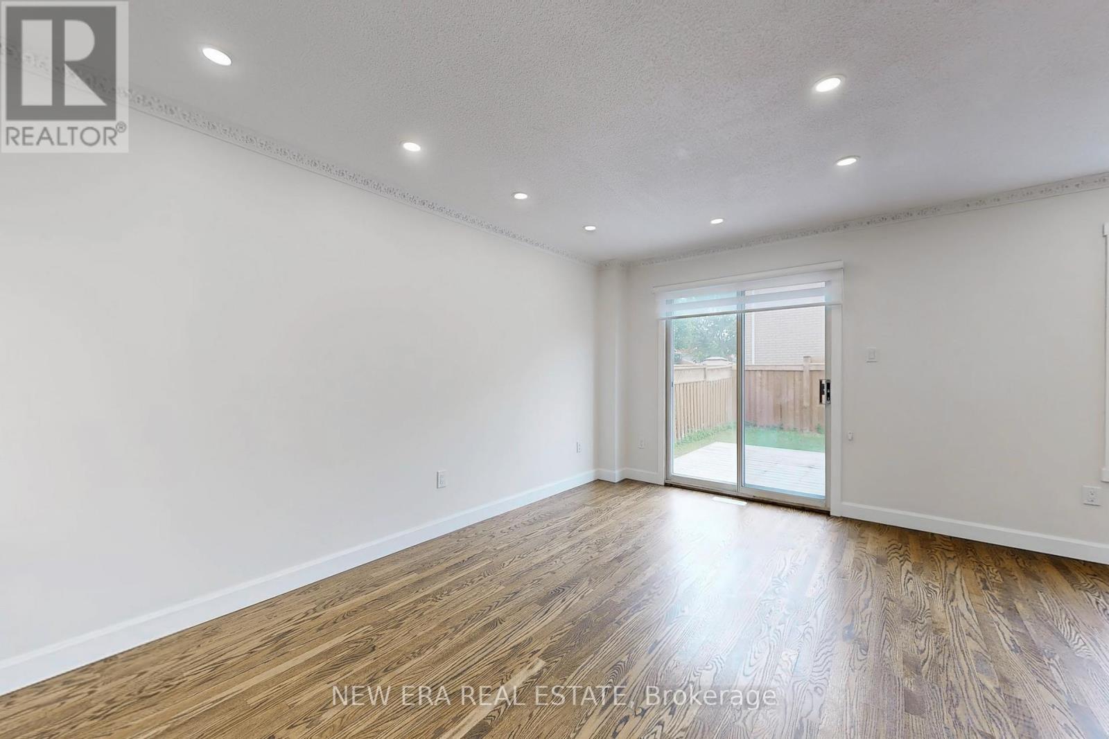 96 Toba Crescent, Brampton (Heart Lake), Ontario  L6Z 4R8 - Photo 14 - W12405957