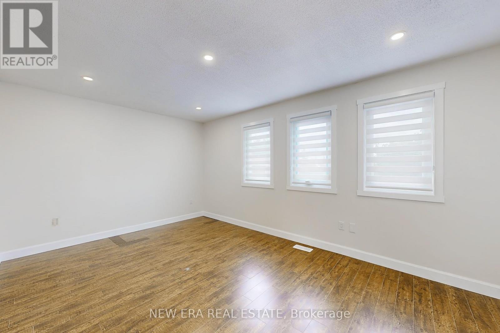 96 Toba Crescent, Brampton (Heart Lake), Ontario  L6Z 4R8 - Photo 32 - W12405957