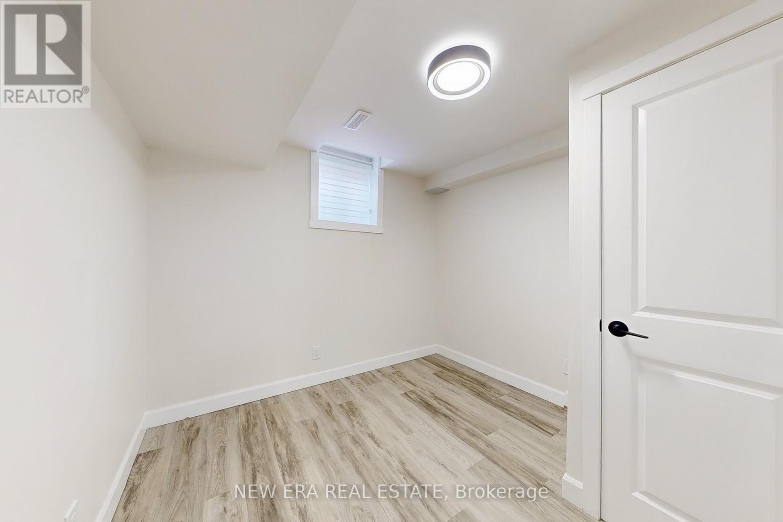 96 Toba Crescent, Brampton (Heart Lake), Ontario  L6Z 4R8 - Photo 41 - W12405957