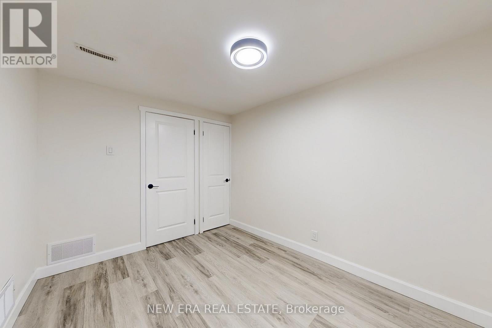 96 Toba Crescent, Brampton (Heart Lake), Ontario  L6Z 4R8 - Photo 43 - W12405957