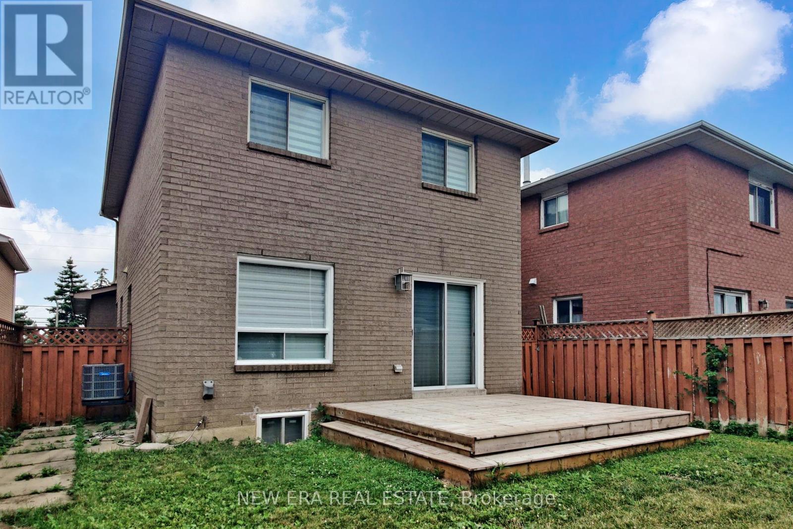 96 Toba Crescent, Brampton (Heart Lake), Ontario  L6Z 4R8 - Photo 47 - W12405957