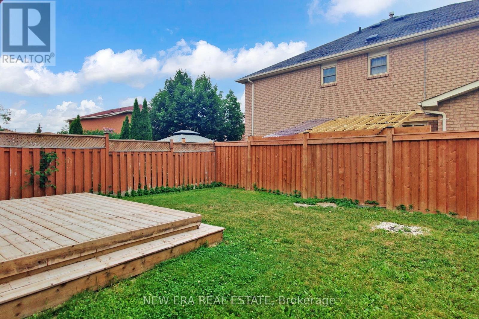 96 Toba Crescent, Brampton (Heart Lake), Ontario  L6Z 4R8 - Photo 48 - W12405957