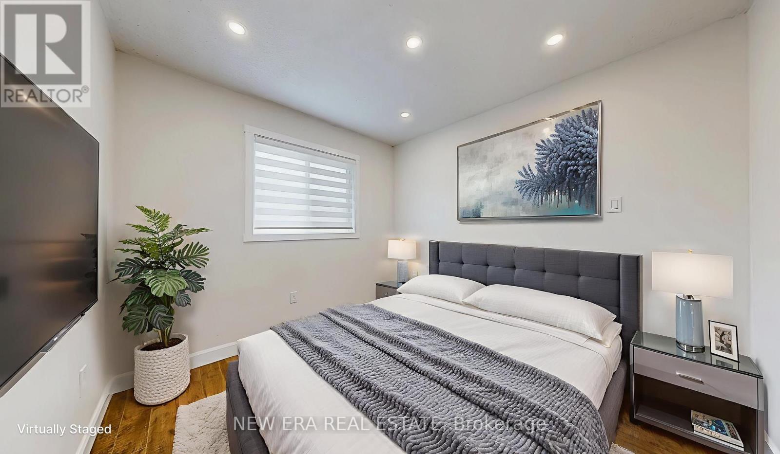 96 Toba Crescent, Brampton (Heart Lake), Ontario  L6Z 4R8 - Photo 6 - W12405957