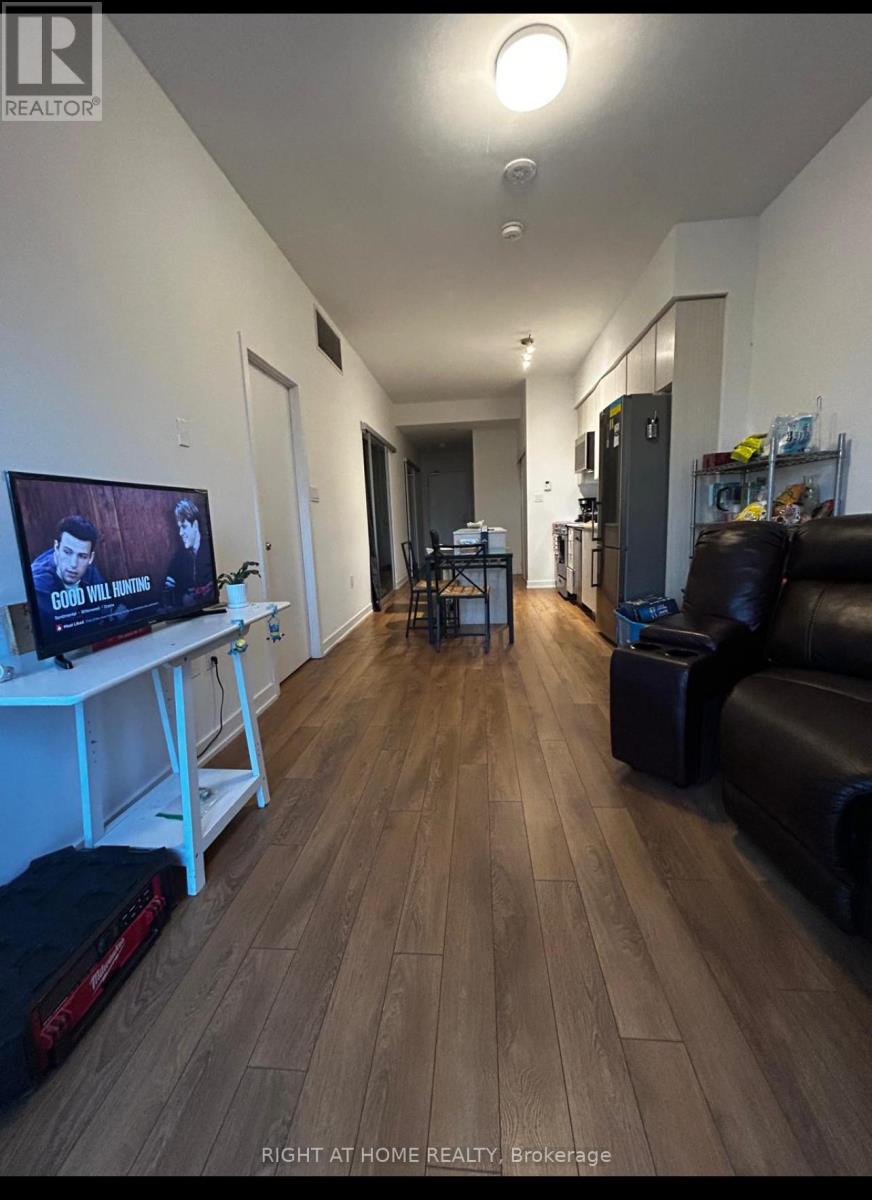 706 - 2433 Dufferin Street, Toronto (Briar Hill-Belgravia), Ontario  M6E 3T3 - Photo 3 - W12405967