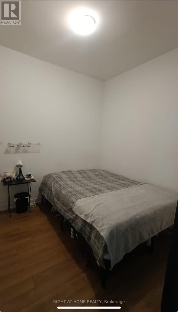 706 - 2433 Dufferin Street, Toronto (Briar Hill-Belgravia), Ontario  M6E 3T3 - Photo 7 - W12405967