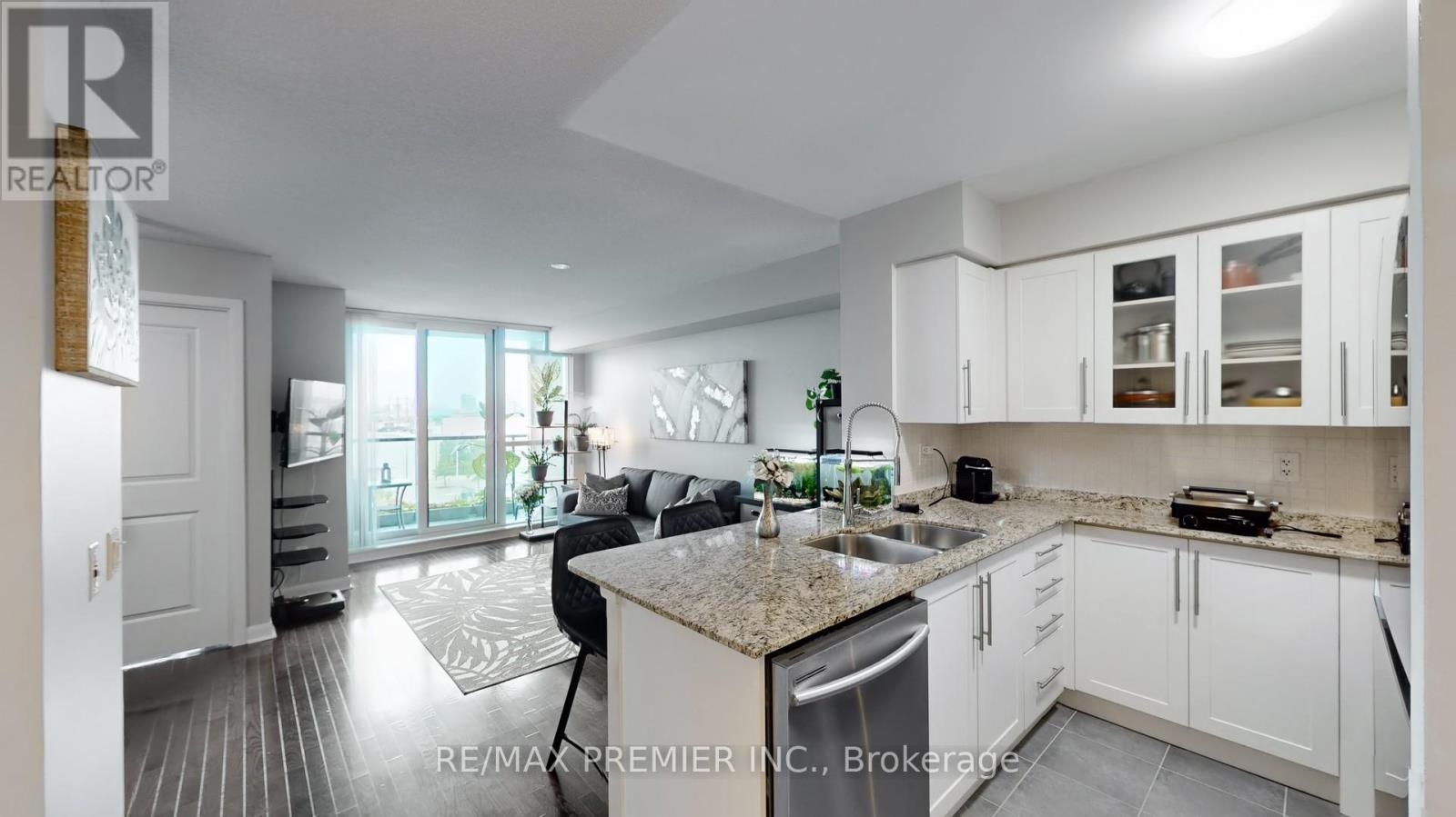 809 - 235 Sherway Gardens Road, Toronto (Islington-City Centre West), Ontario  M9C 0A2 - Photo 10 - W12405969