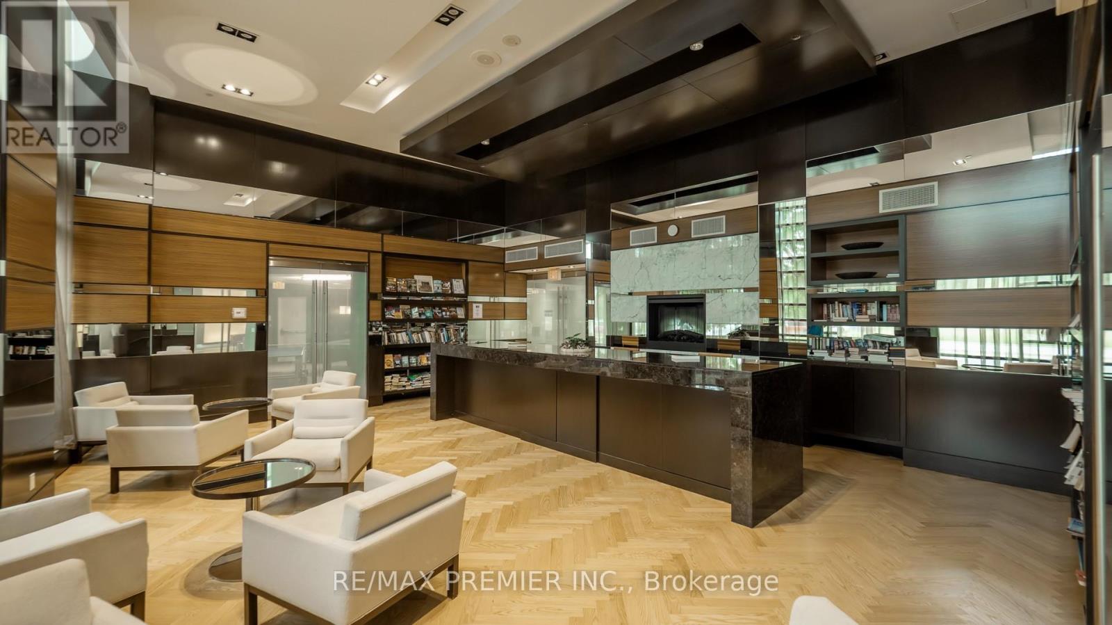 809 - 235 Sherway Gardens Road, Toronto (Islington-City Centre West), Ontario  M9C 0A2 - Photo 22 - W12405969