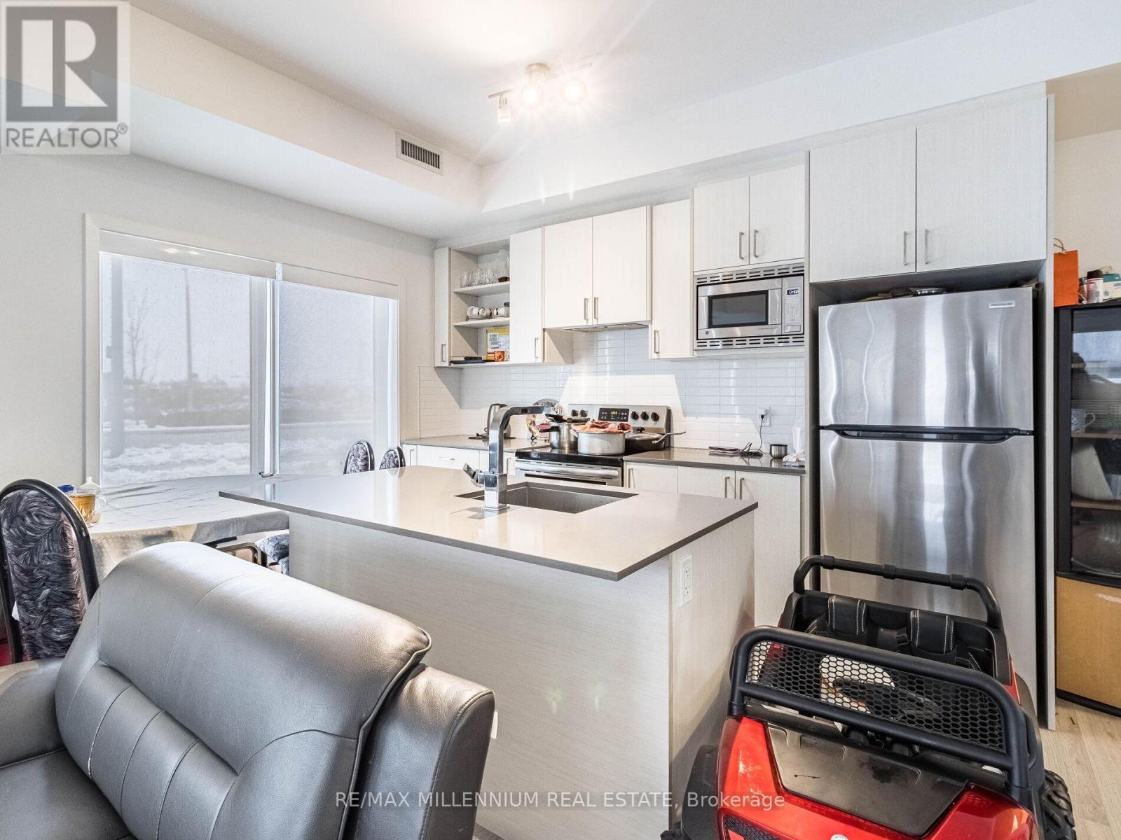 116 - 155 Downsview Park Boulevard, Toronto (Downsview-Roding-Cfb), Ontario  M3K 0E3 - Photo 14 - W12405972